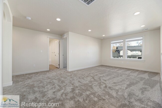 Building Photo - 10469 W Royal Fern Ct