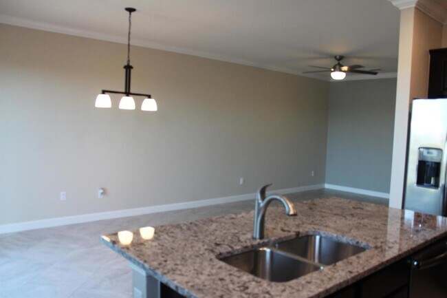 Building Photo - 12951 Anthorne Ln