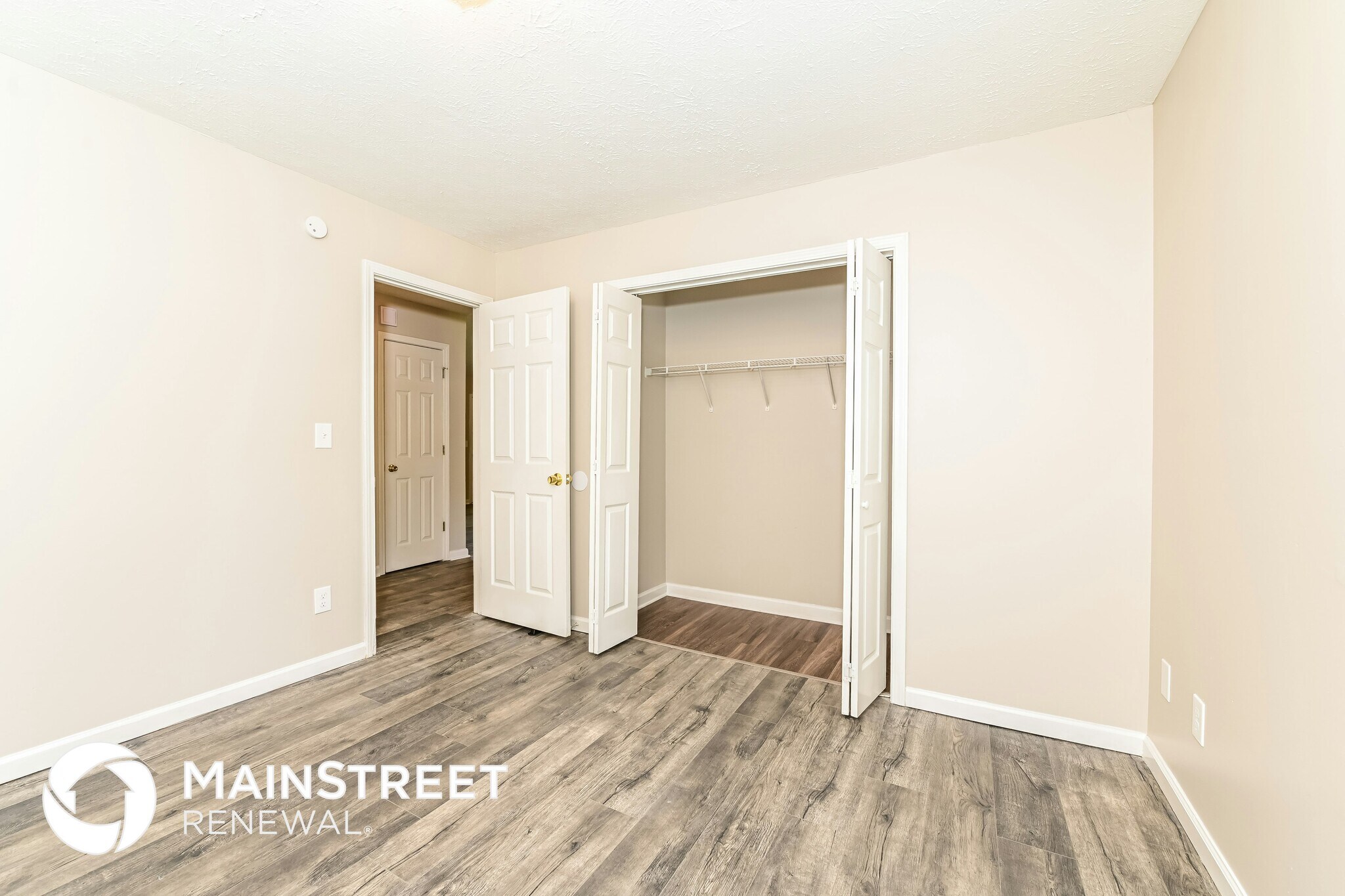 Building Photo - 107 Live Oak Dr