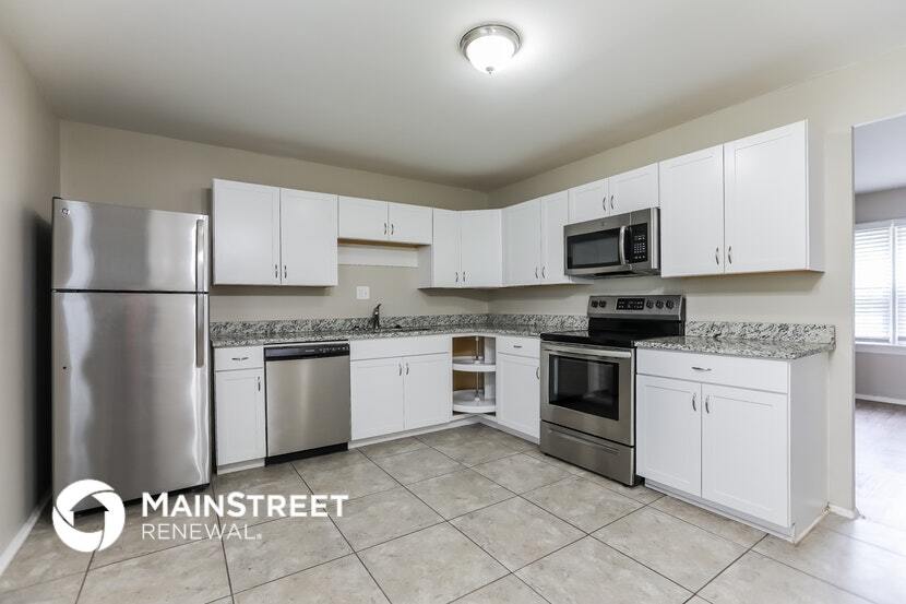 Building Photo - 15316 White Ave