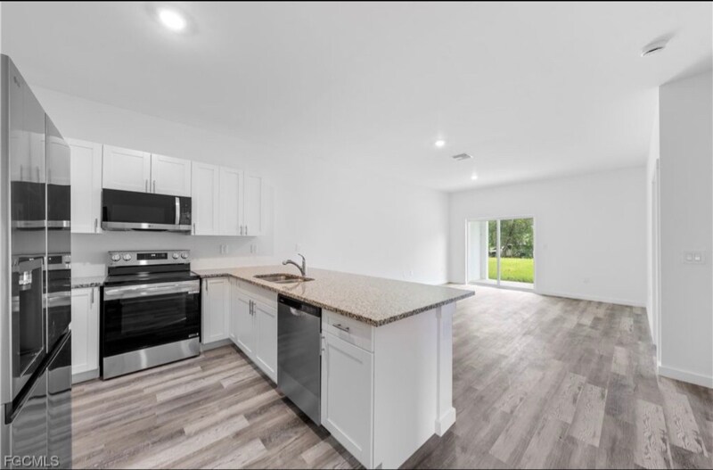 Building Photo - 1027 Meadow Rd