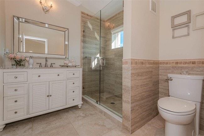 Building Photo - 597 NW 208th Dr