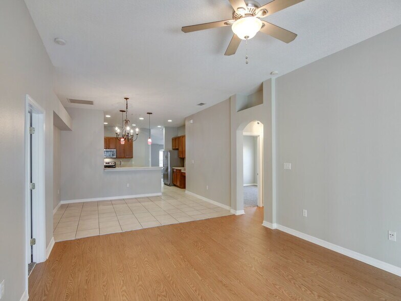 Building Photo - 30513 Pga Dr