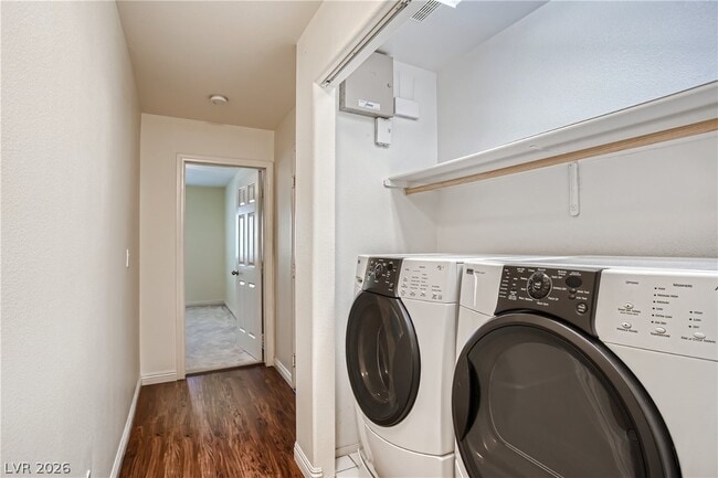 Building Photo - 2800 Evelyn Lake Ct