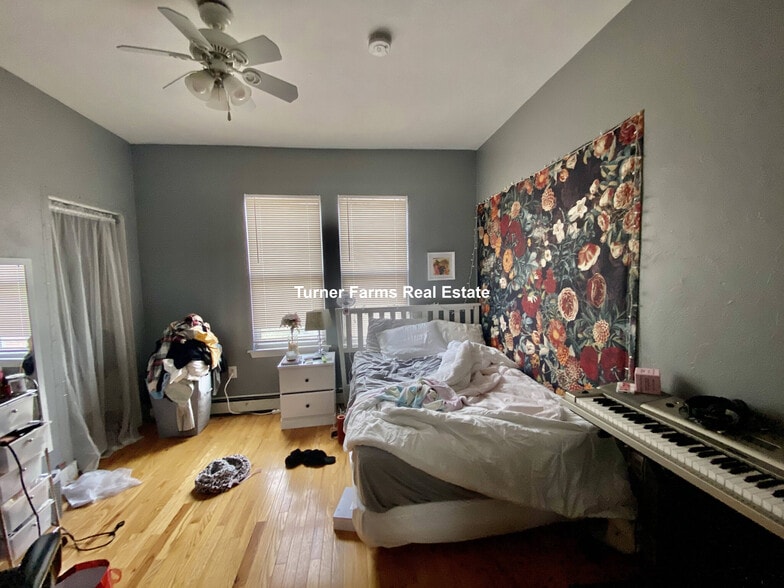 Building Photo - 8 Eldora St