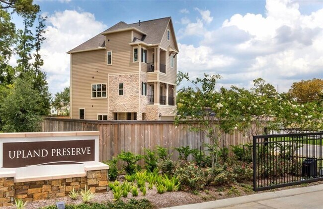 Building Photo - 1415 Adell Rose Ln