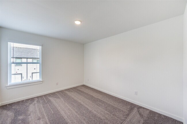 Building Photo - 11914 Carvalho Dr