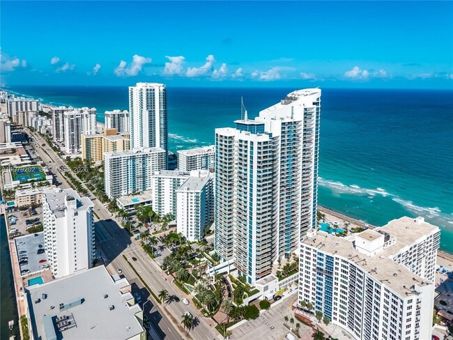 Building Photo - 3101 S Ocean Dr