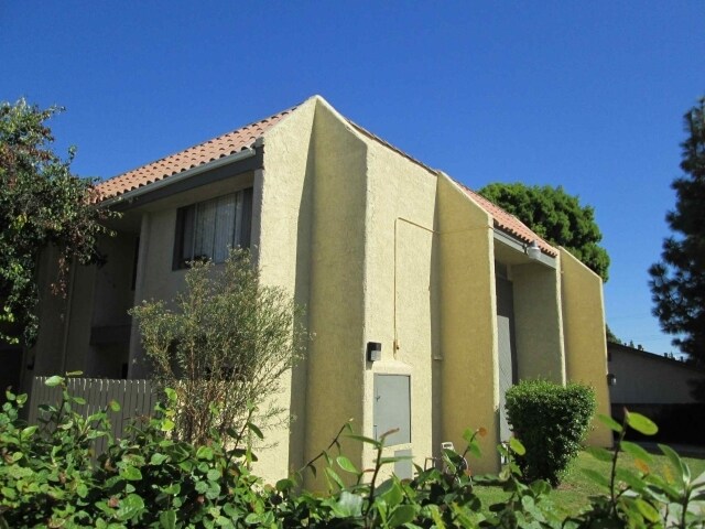 Building Photo - 3143 W Lanerose Dr