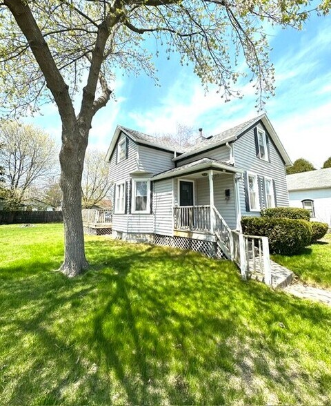 Building Photo - 946 N 8th St