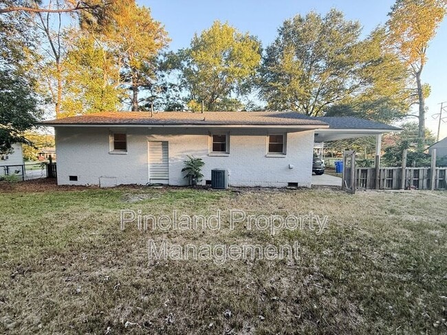 Building Photo - 4612 Friar Ave