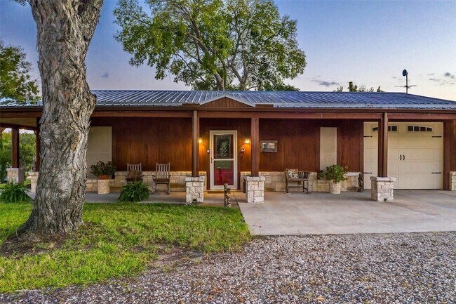 Building Photo - 18754 Farm to Market Rd 2755