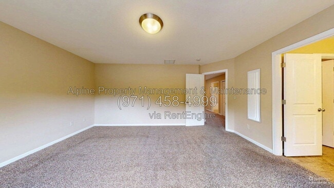 Building Photo - 9495 Northwest Ember Lane