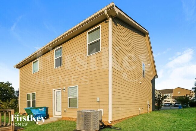 Building Photo - 4423 Huntley Glen Dr