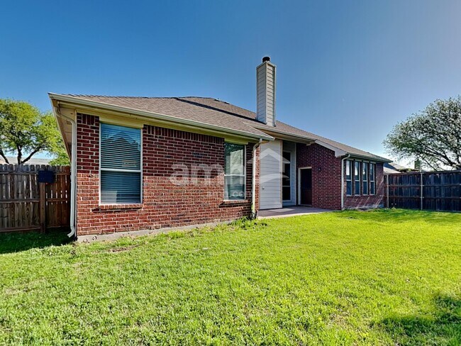 Building Photo - 3637 Caroline Ct