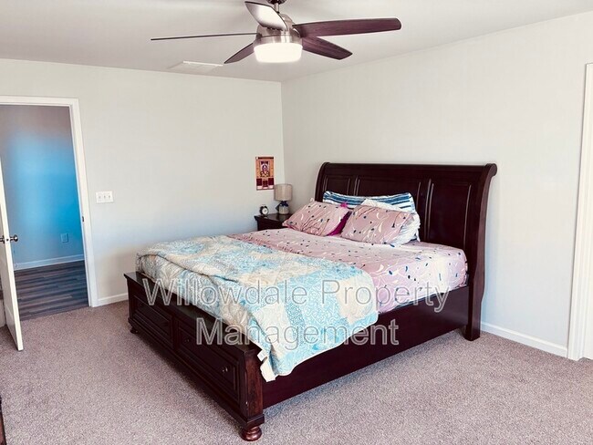 Building Photo - 993 Deaton Dr