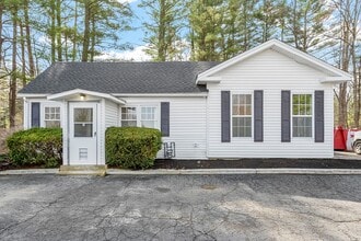 Building Photo - 382 West Main Street