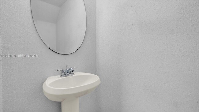 Building Photo - 4921 SW 140th Terrace