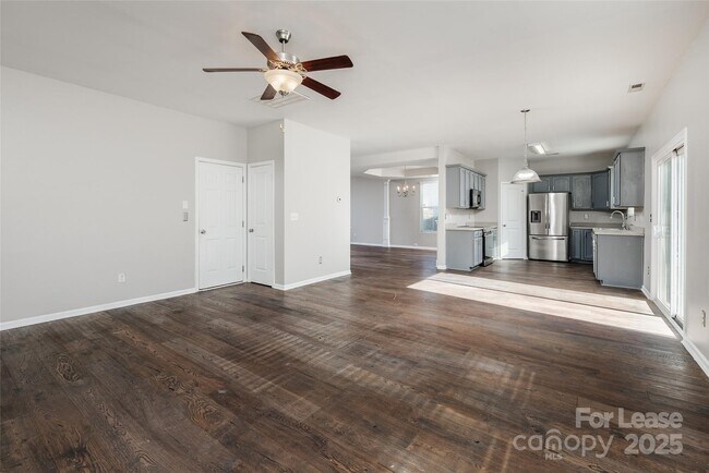 Building Photo - 13027 Rothe House Rd