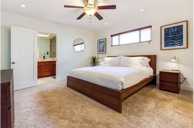 Building Photo - 754 Tourmaline St