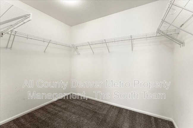 Building Photo - 9811 Marmot Ridge Cir