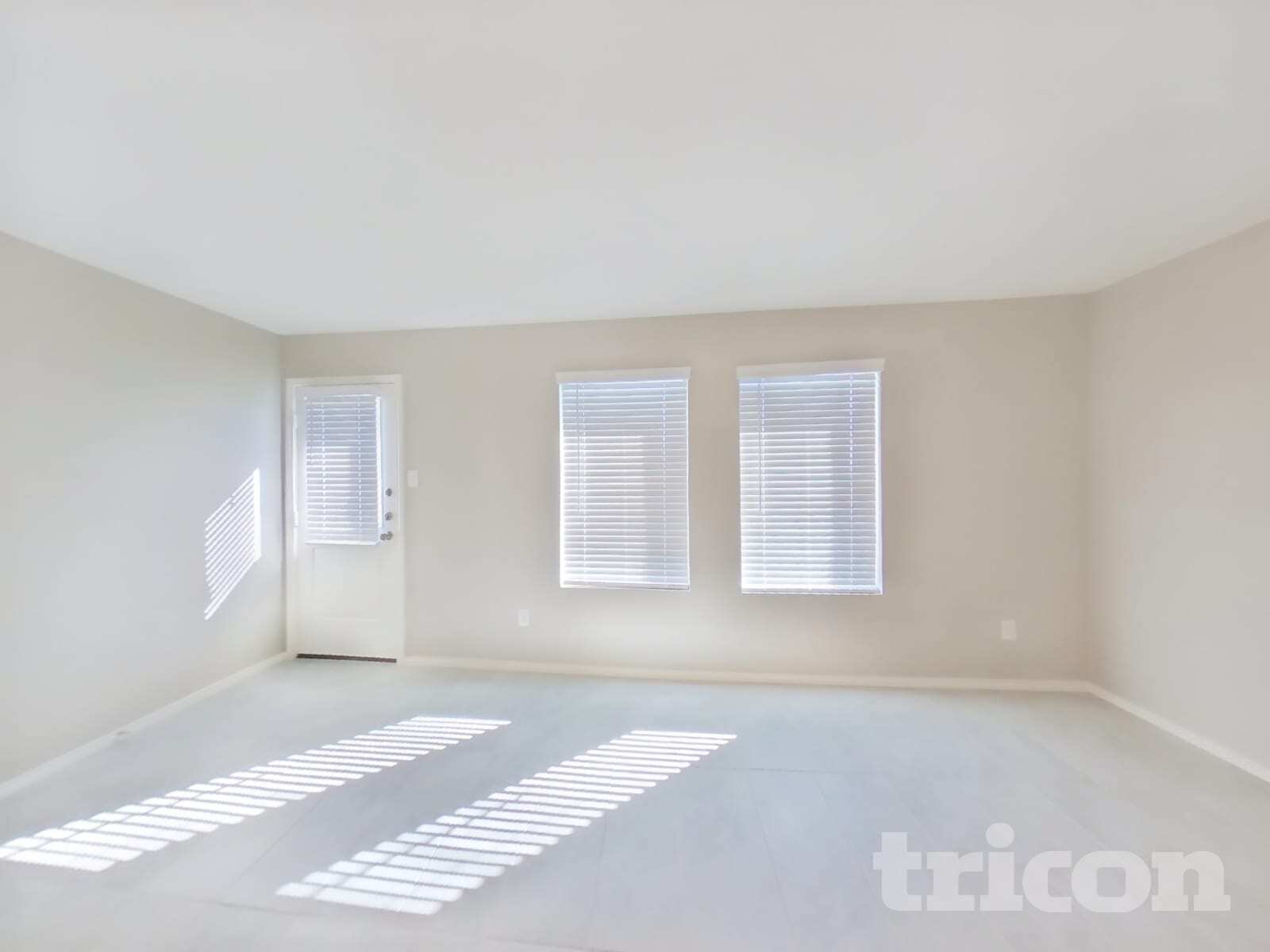 Building Photo - 1717 Claireborne Ct