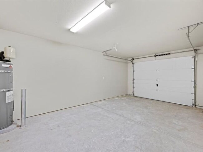 Building Photo - 6405H Chapel Hill Blvd