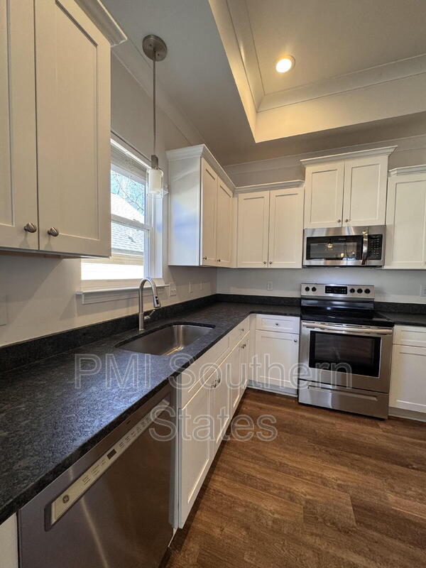 Building Photo - 2 Solis Ct