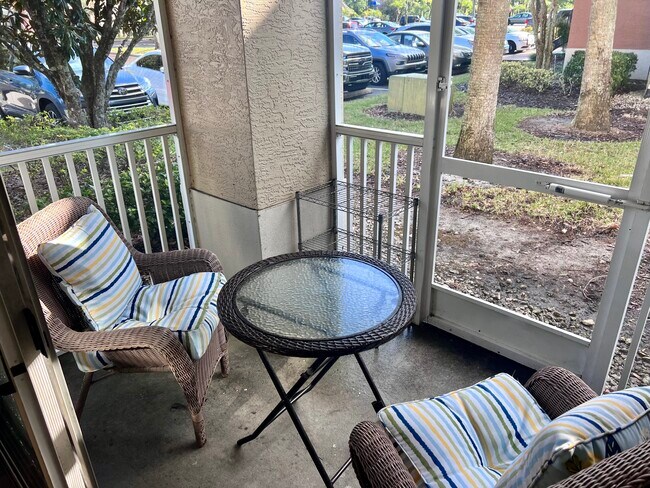 Building Photo - 1929 Summer Club Dr