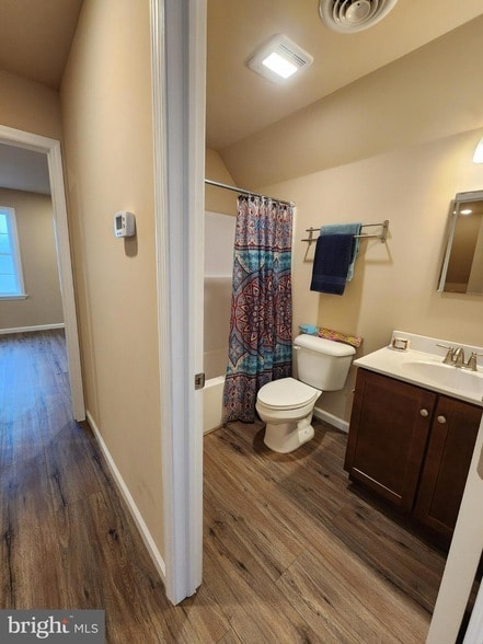 Building Photo - 171 N Madison St