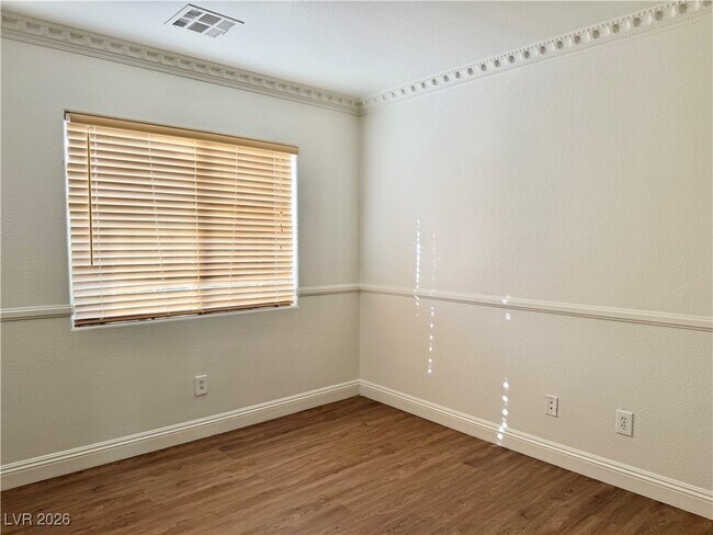 Building Photo - 8896 Tomnitz Ave