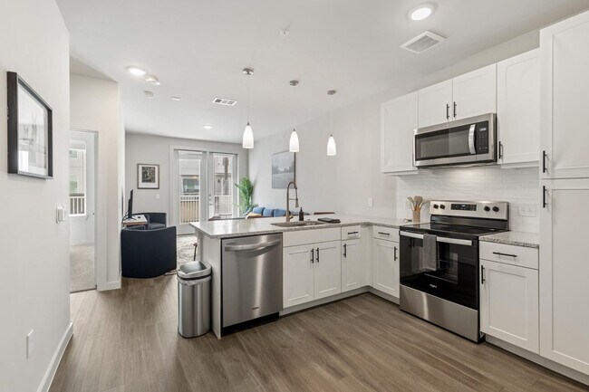 Building Photo - 5820 1/2 Cameron Road-SI FL1-ID1303397P