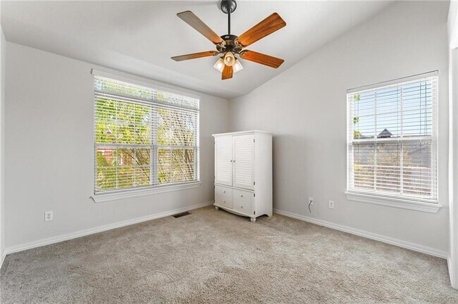 Building Photo - 2851 W Redstone Dr