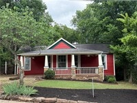 Building Photo - 224 S Church Ave