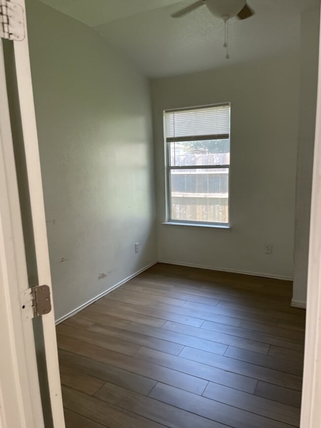 Building Photo - 8111 Sanford St