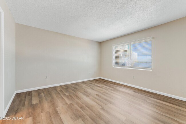 Building Photo - 2711 N Halifax Ave