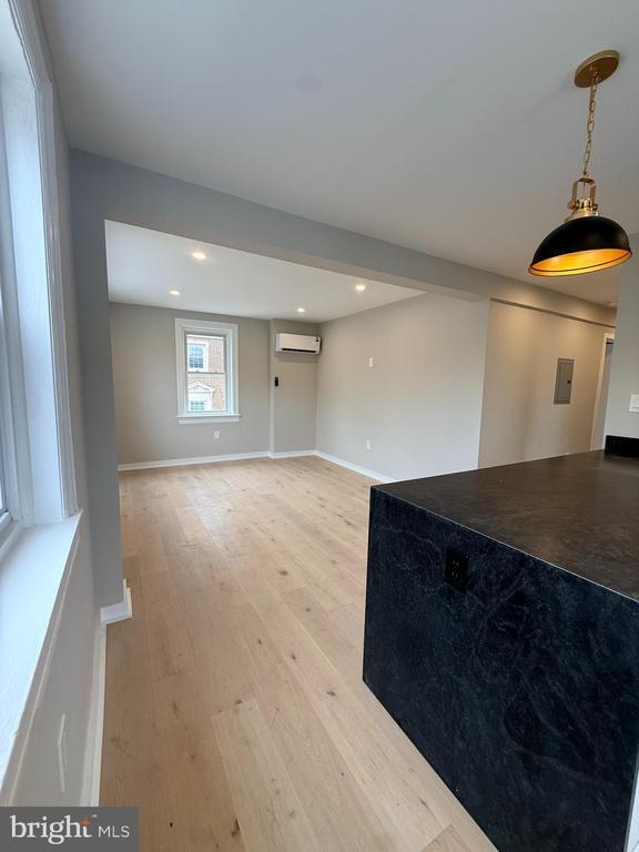 Building Photo - 258 Haverford Ave