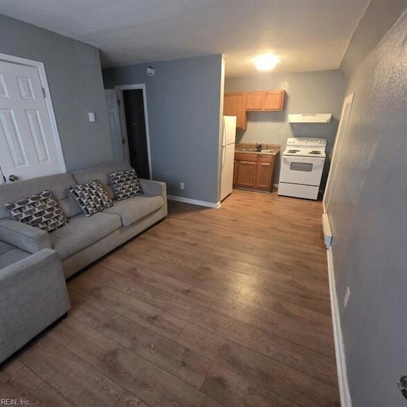 Building Photo - 201 Dixie Ave