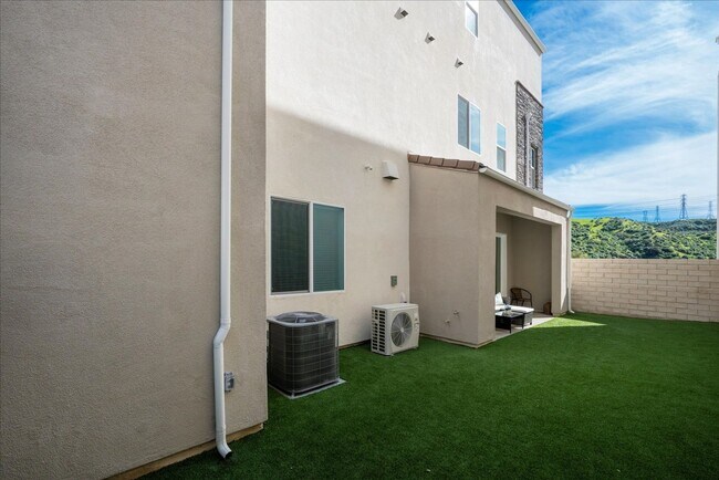 Building Photo - 26720 Afton Ln