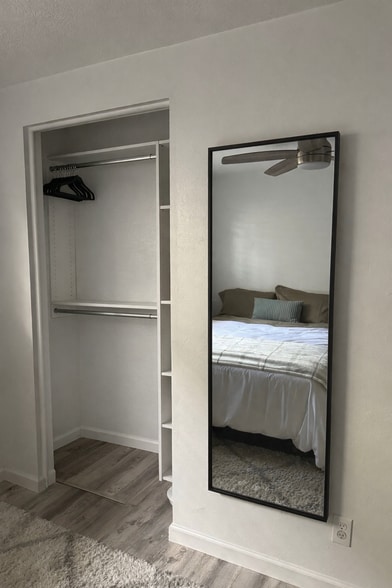 Building Photo - 2327 Don St