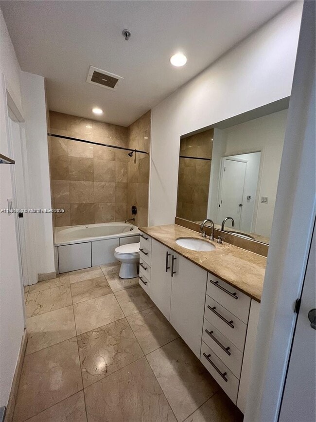 Building Photo - 550 Okeechobee Blvd