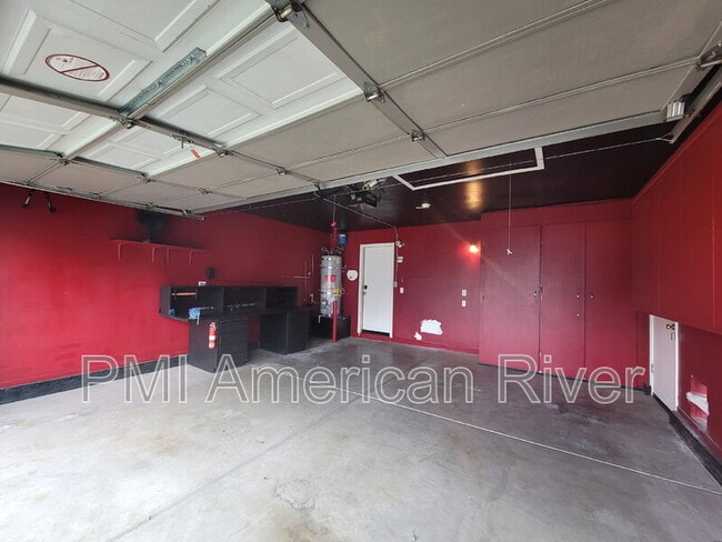 Building Photo - 8233 Windmill Oaks Pl