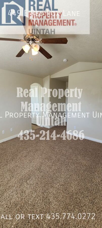 Building Photo - 449 Redfox Ln