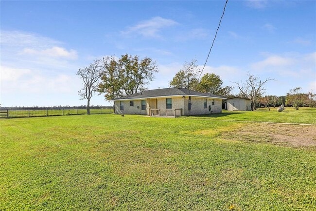Building Photo - 17219 Janacek Rd