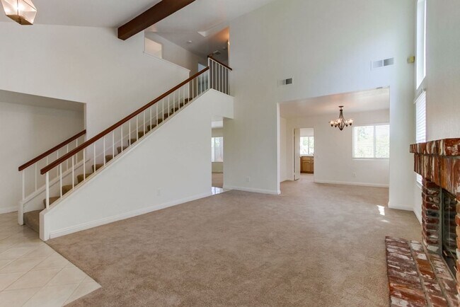 Building Photo - Charming Carmel Valley House in great loca...