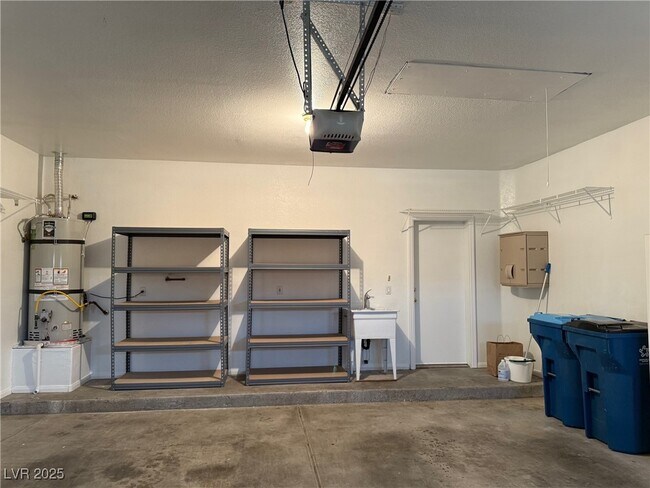 Building Photo - 3416 Coconino Ln