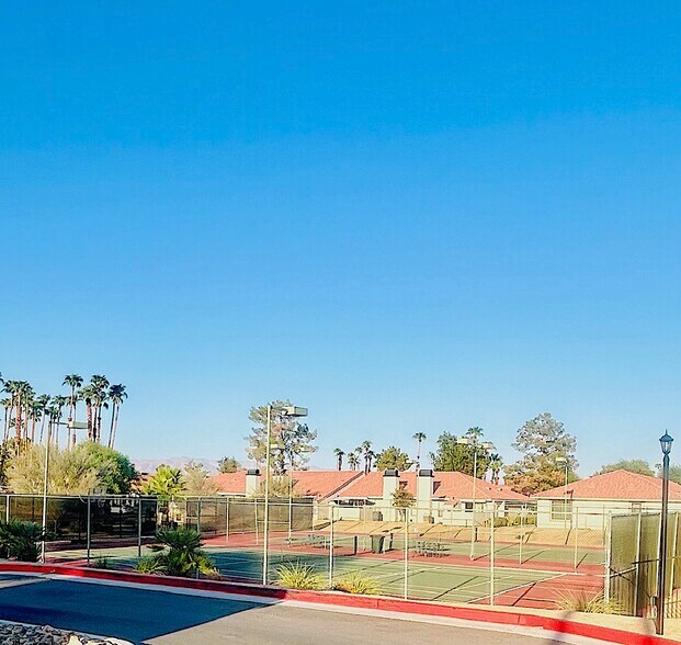 Building Photo - 43376 Cook St