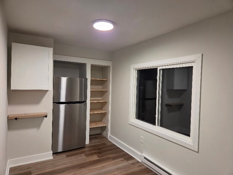 Building Photo - 441 Rutherford Ave