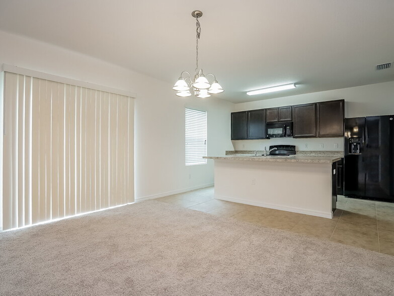 Building Photo - 6305 Merrifield Dr