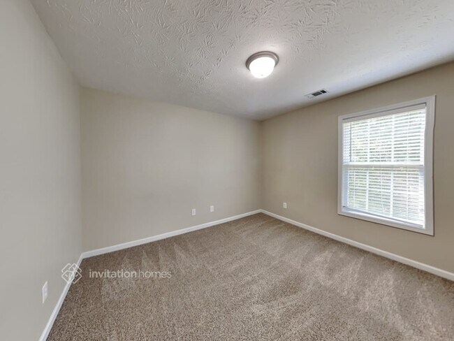 Building Photo - 125 Dianne Trail